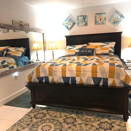 Fresh Rooms แฟลกเกลอร์บีช ภายนอก รูปภาพ